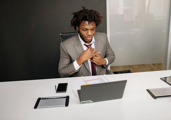 Zoom sur le secteur des services aux entreprises en France