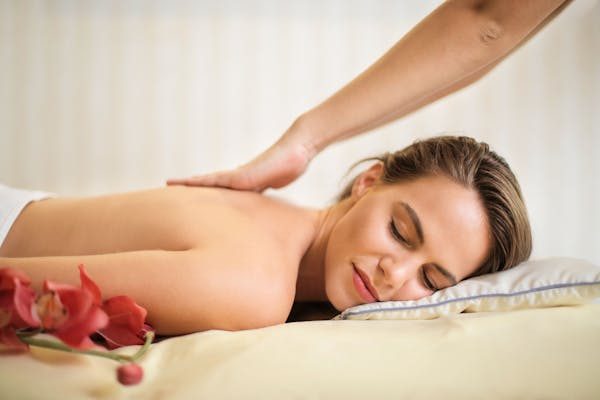 Le guide ultime des massages à Saint-Brieuc avec Léa Mahé